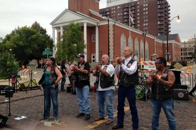 Governor Rauner rides for veterans