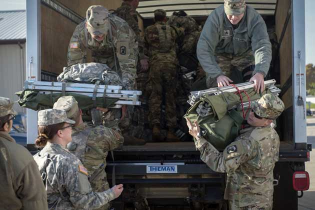 Illinois sends guard troops on first state hurricane mission