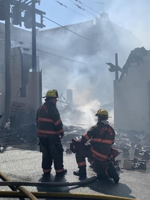 Fire tears through Pontiac businesses