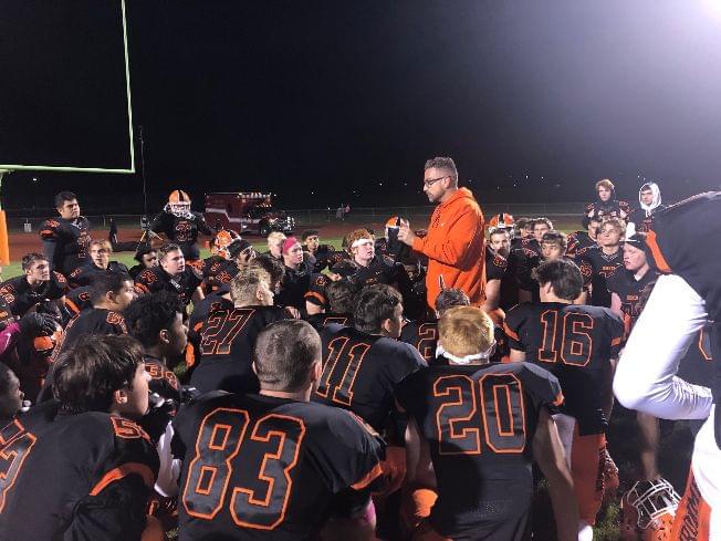 Week 8 football recap: Ironmen clinch share of title, Wildcats earn playoff berth