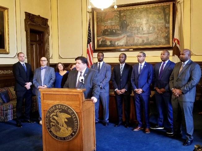 Pritzker supports a bill letting college athletes sign endorsement deals