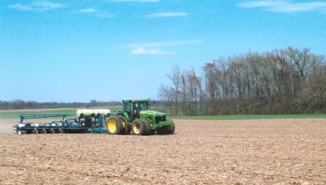 Warm and dry weather for Illinois farmers over the past week