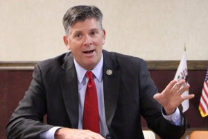 Congressman LaHood hopes Illinois losing congressional seat is a ‘wake-up call’