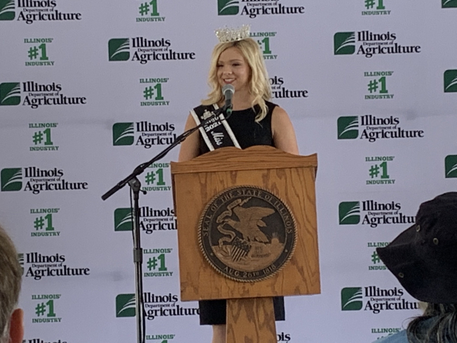 U of I student is your official hostess at this year’s Illinois State Fair