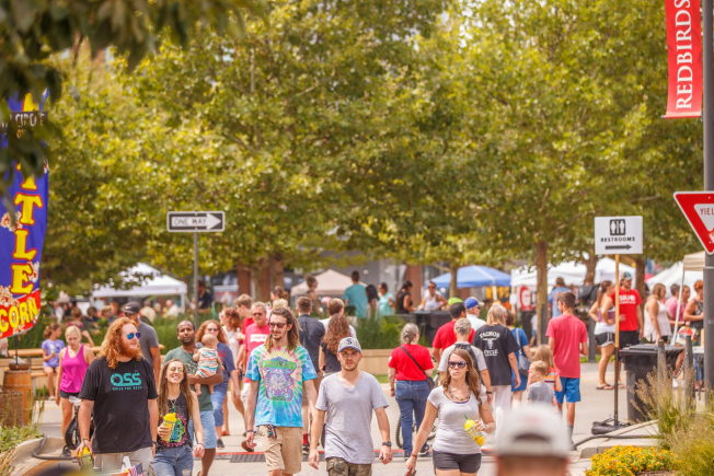 Road closures around Uptown Normal for Sweet Corn Circus