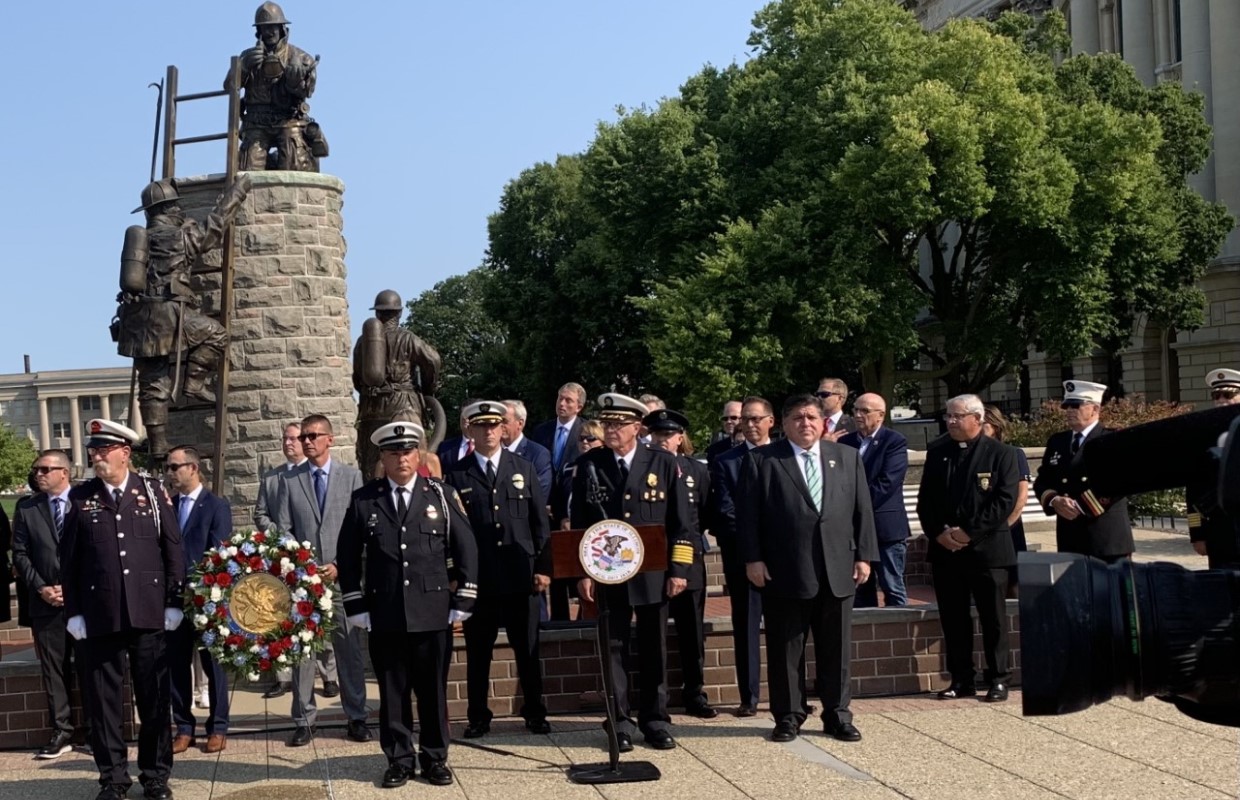 Illinois Fire Chiefs Association holds annual firefighters’ services outside the state capitol