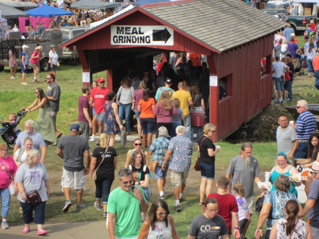 Apple ‘n Pork Festival returns this weekend in Clinton