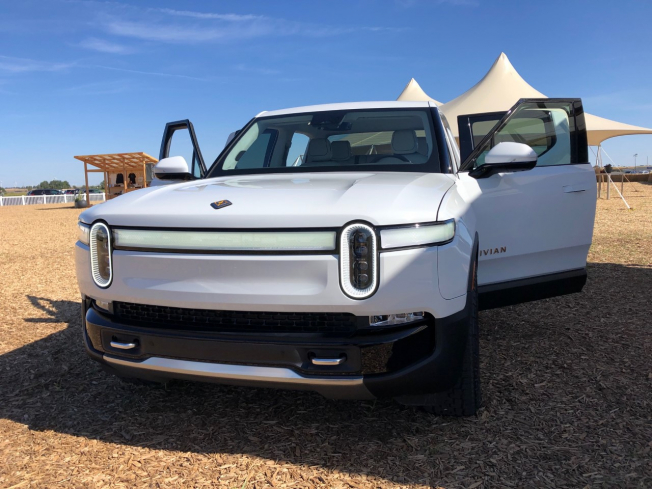 Midwest states partner to build electric vehicle ‘charging’ sites as Rivian ramps up production in Normal