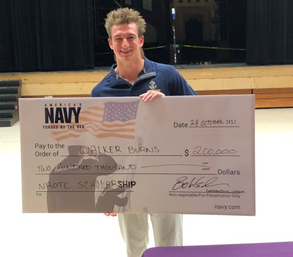 Bloomington senior receives $200,000 Navy ROTC scholarship