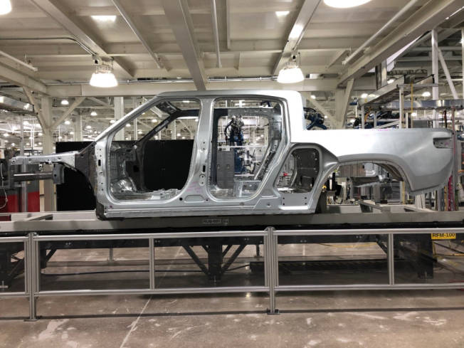 Rivian’s loses almost $1.6 billion in 1Q, top priority to boost production in Normal