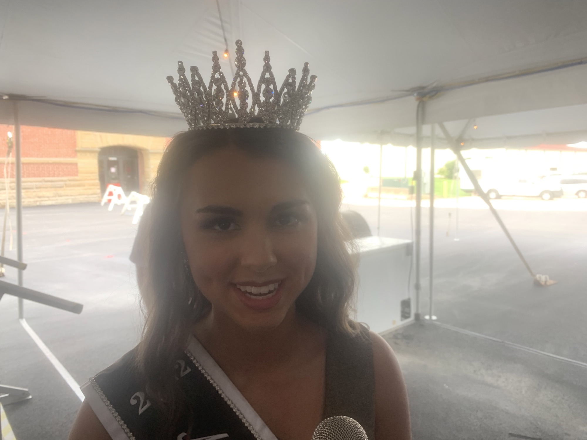 Illinois State Fair queen declared out of Perry County
