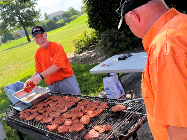 Pork and Pigskins Championship returns to crown best pork chop sandwich in Illinois