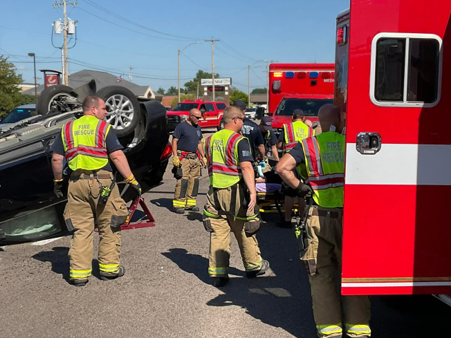 Rollover crash in Bloomington sends two people to the hospital