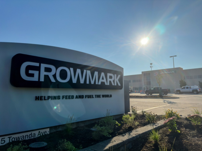 Growmark moves into new building