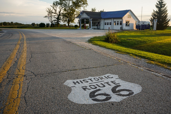 Gov. Pritzker announces grant money for Historic Route 66