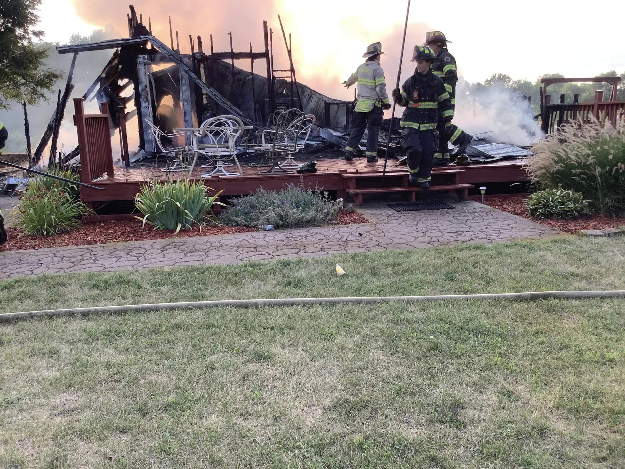Mobile home a total loss after catching on fire in Fairbury