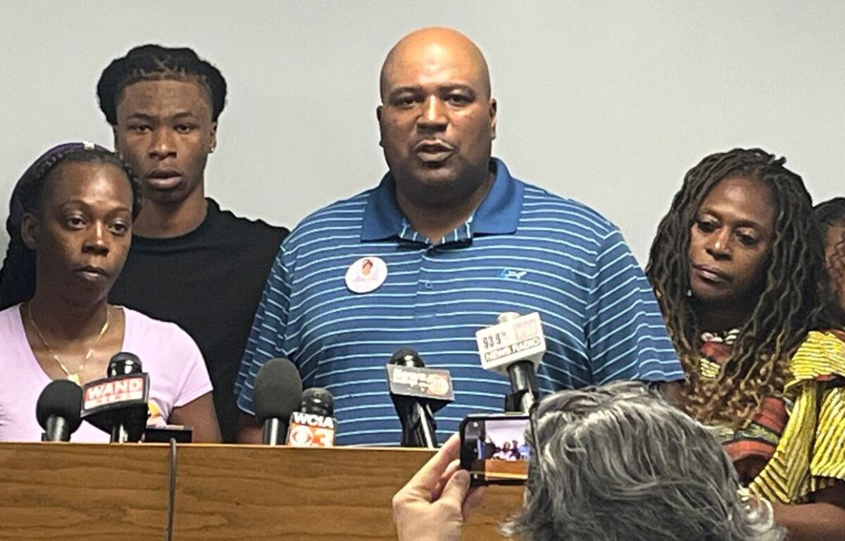 Father of Sonya Massey’s child says deputies covered up what really happened