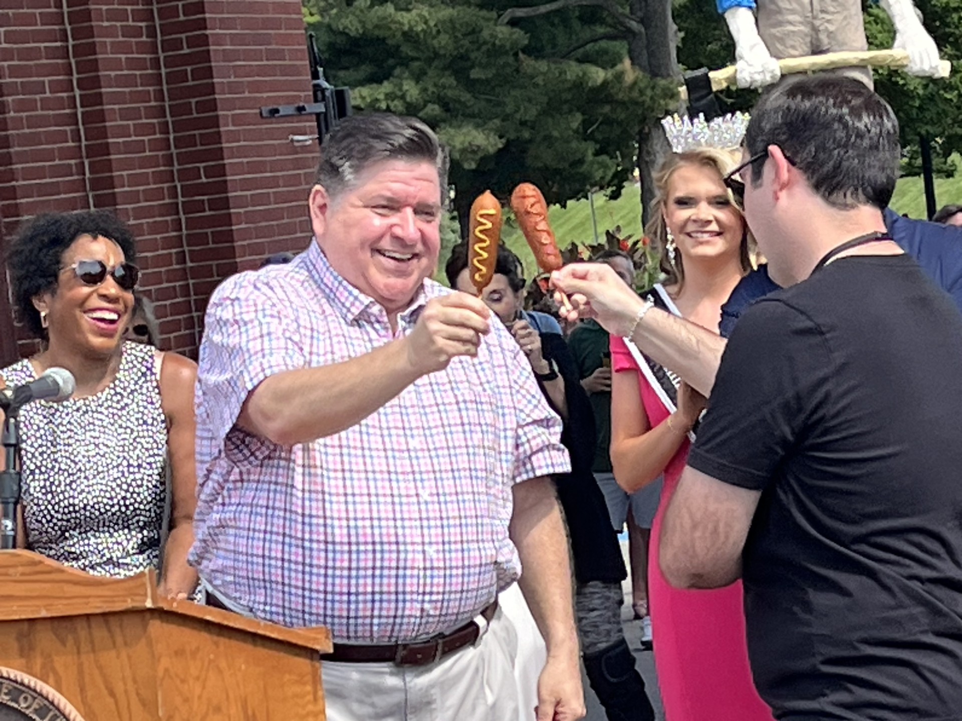 Gov. Pritzker officially opens Illinois State Fair at ribbon cutting in Springfield