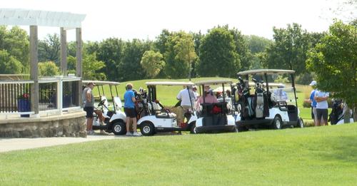 More people taking a swing at Bloomington’s golf courses