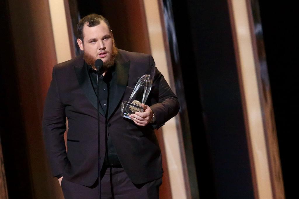 Was Luke Combs Booed At The 2019 CMA Awards? Fans Freak Out On Twitter [WATCH]