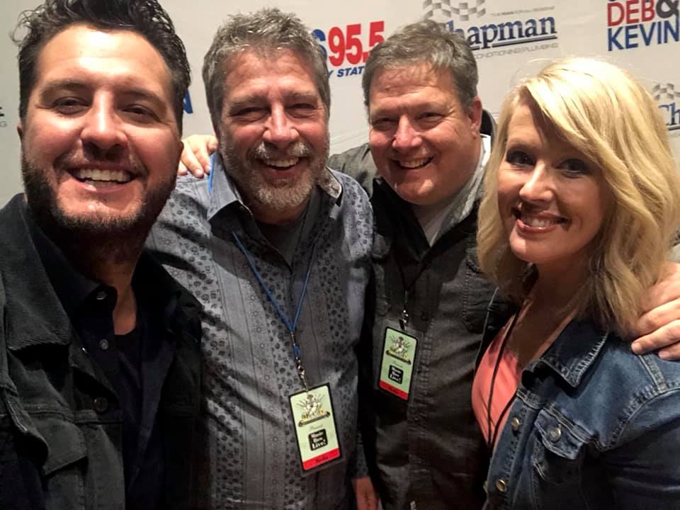 LUKE BRYAN PLANS TO GO SKIING ….. WELL SORT OF