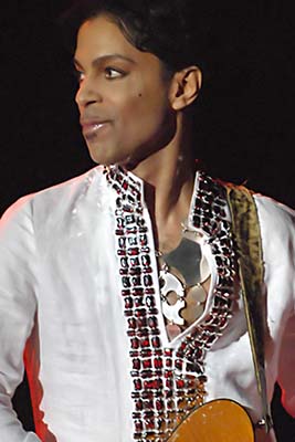 Prince’s Rare Guitar Fetches $700,000 At Auction!