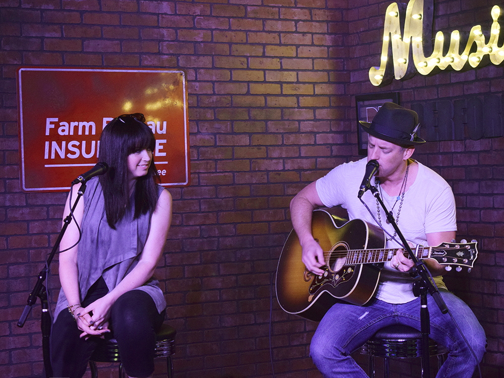 Thompson Square Dazzle with Intimate Performance (Watch)