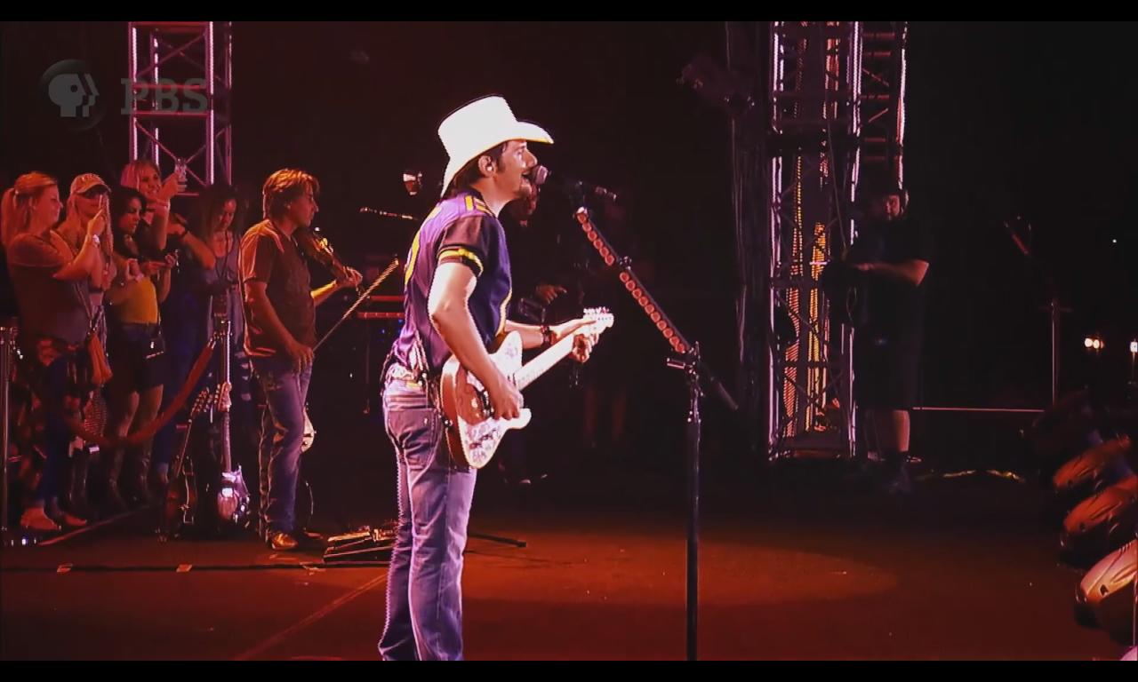 Brad Paisley Playing The Next ‘Landmarks Live In Concert’ On PBS [VIDEO]