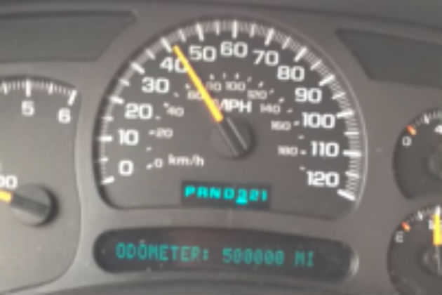 This Guy’s Truck Just Crossed 500,000 Miles and He Had a Huge Celebration [VIDEO]