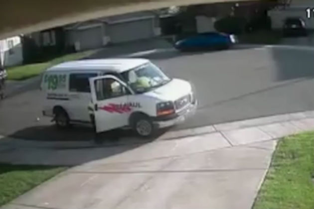 Amazon Delivery Driver Stops to Poop in Driveway [NSFW VIDEO]