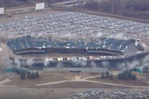 Watch the Pontiac Silverdome Get Imploded Successfully [VIDEO]