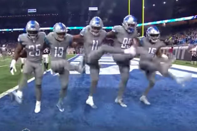 Detroit Lions Celebrate Touchdown with Rockettes-Style Kick Line [VIDEO]