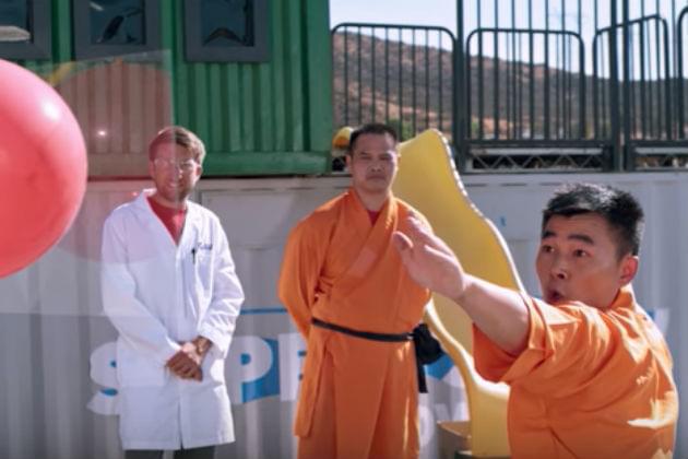 Watch a Shaolin Monk Throw a Needle Through a Pane of Glass [VIDEO]