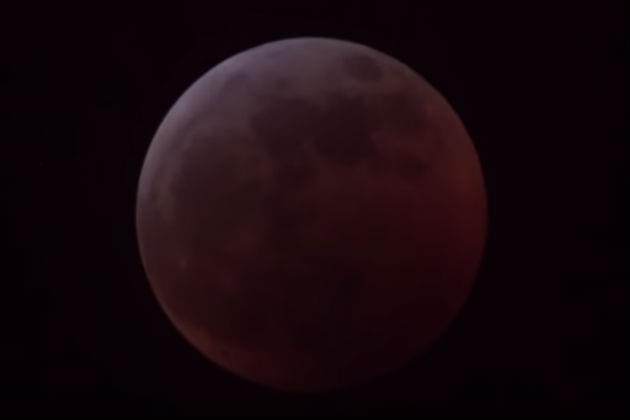 Watch This Time-Lapse Video of the Super Blood Wolf Moon Lunar Eclipse