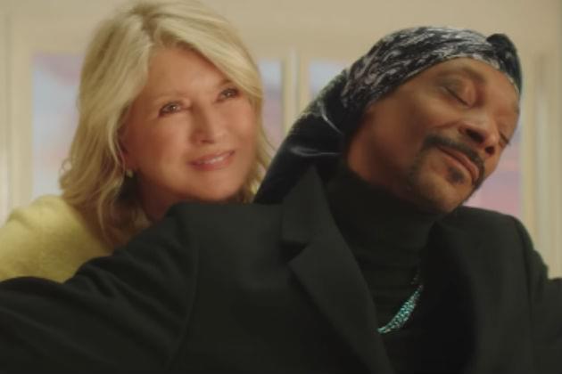 Watch Martha Stewart and Snoop Dogg Recreate a Classic Scene from ‘Titanic’ [VIDEO]