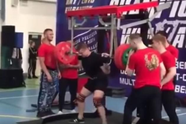 Watch This Russian Powerlifter’s Leg Snap During a Competition [VIDEO]