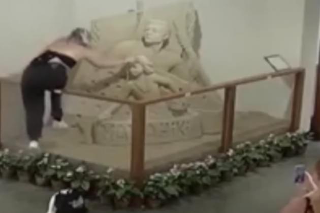 Watch This Teenager Destroy a Sand Sculpture at a Hawaii Hotel [VIDEO]