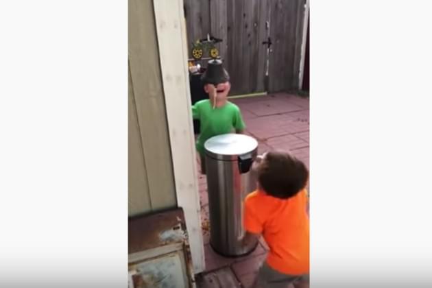 Watch These Kids Hit Each Other With A Trash Can’s Lid by Stepping on It’s Pedal [VIDEO]