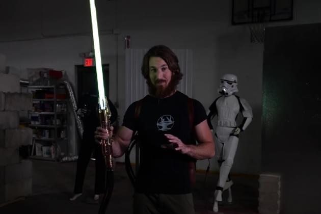 This Guy Made the World’s First 4000° Plasma Lightsaber and It’s Amazing [VIDEO]