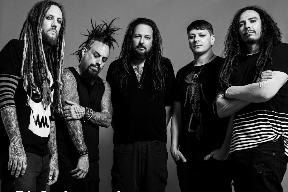 Korn Postpones and Cancels Tour Dates Following Jonathan Davis’ Positive COVID-19 Test
