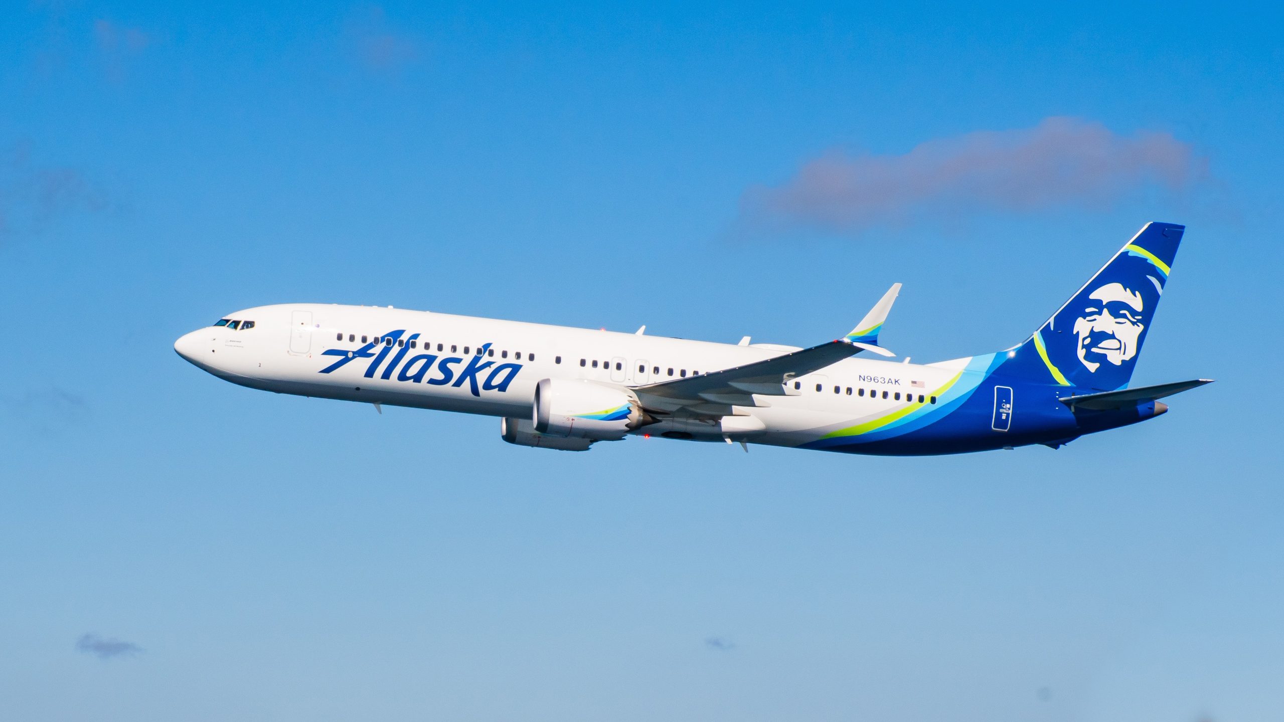 Alaska Airlines Adding New Flights Between Fresno And Guadalajara