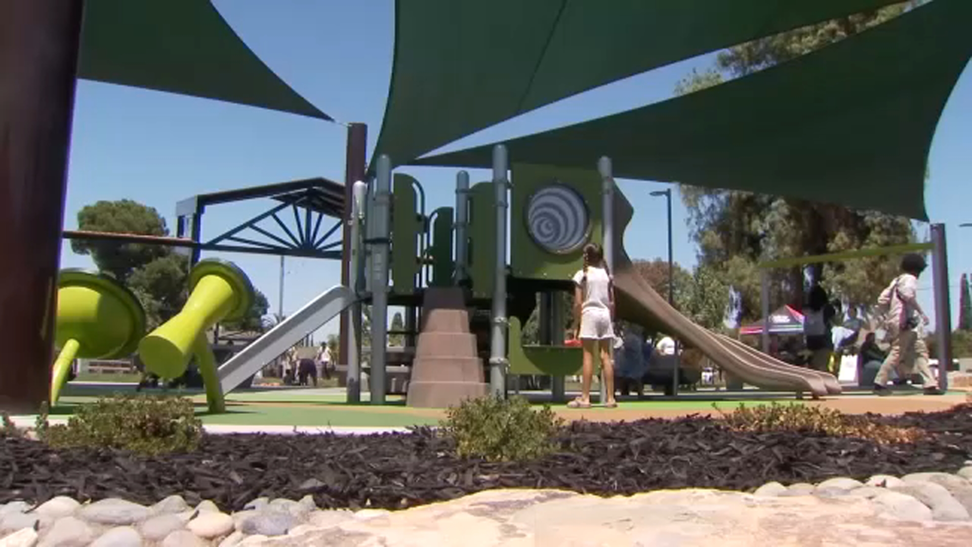 Broadway Parque Opens In South Tower Where Old Police Substation Was 