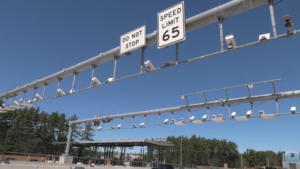 Tolling gantry