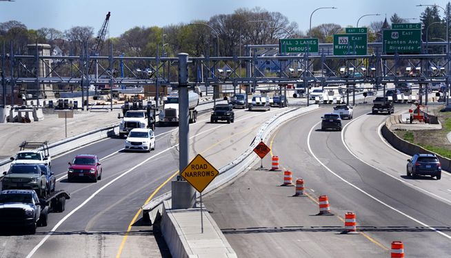 New traffic pattern eases some bridge woes, new ones crop up