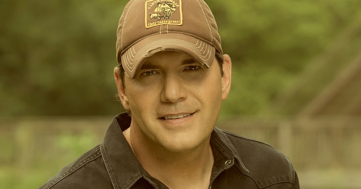 Rodney Atkins Thinks Memorial Day is the Most Important American Holiday