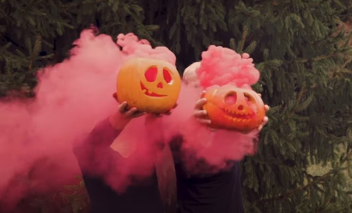 Kids in the Ark-La-Tex will Love This DIY Pumpkin Smoke Bomb