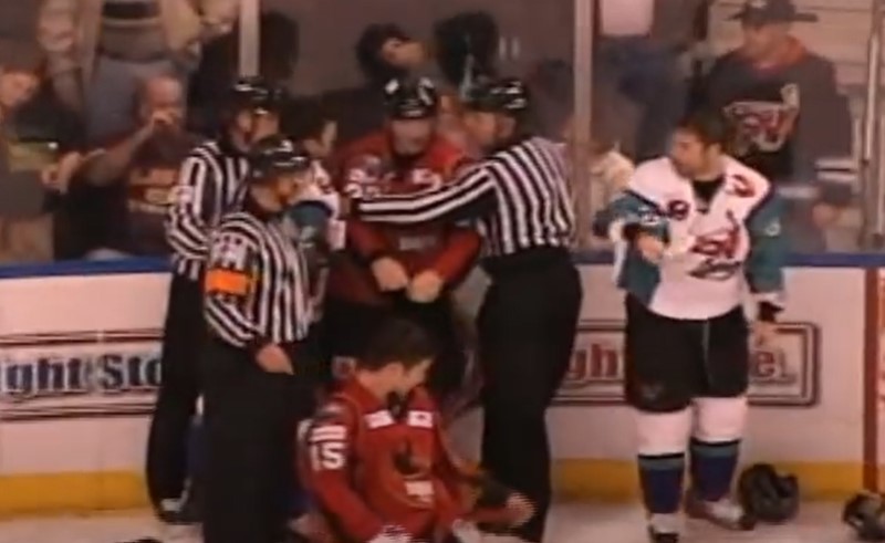 The Biggest Mudbugs Fight Ever Happened 14 Years Ago [VIDEO]