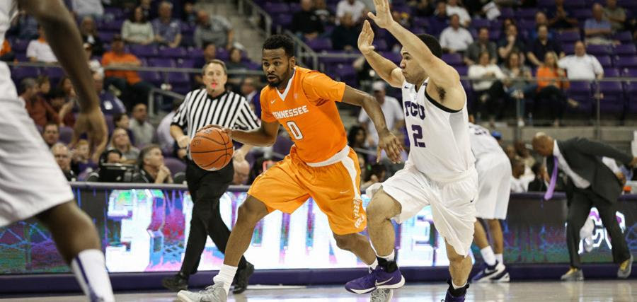 Vols 2nd half collapses with the lead continue, lose at TCU 75-63