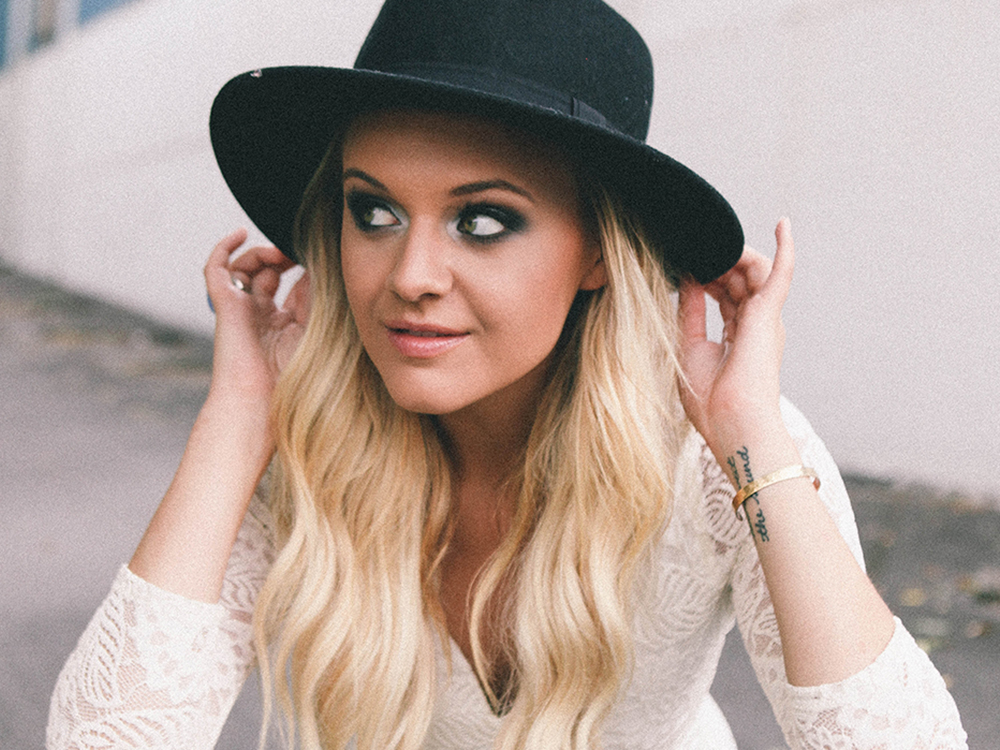 Kelsea Ballerini Talks Touring, Tats, Taking “Kelfies” and More