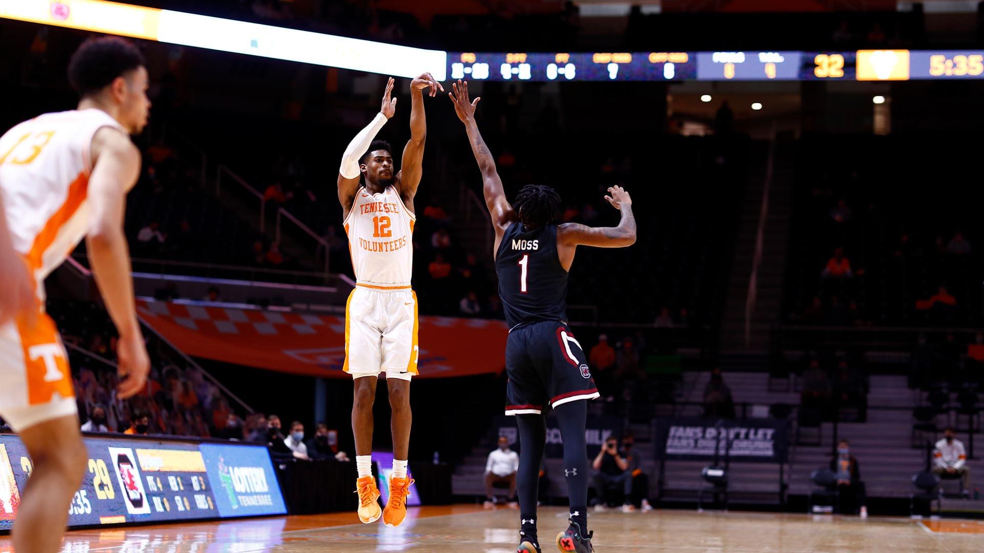 Bailey’s Hot Shooting Night Leads Vols Past South Carolina, 93-73